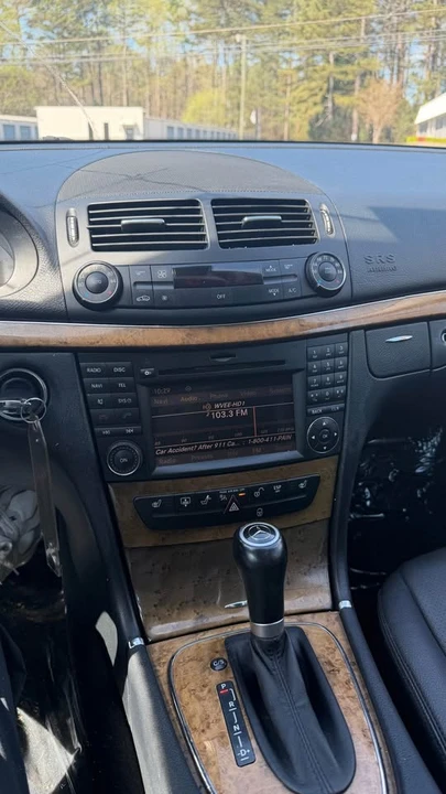 2009 Mercedes-Benz W211 E-Class - Image 10 of 11