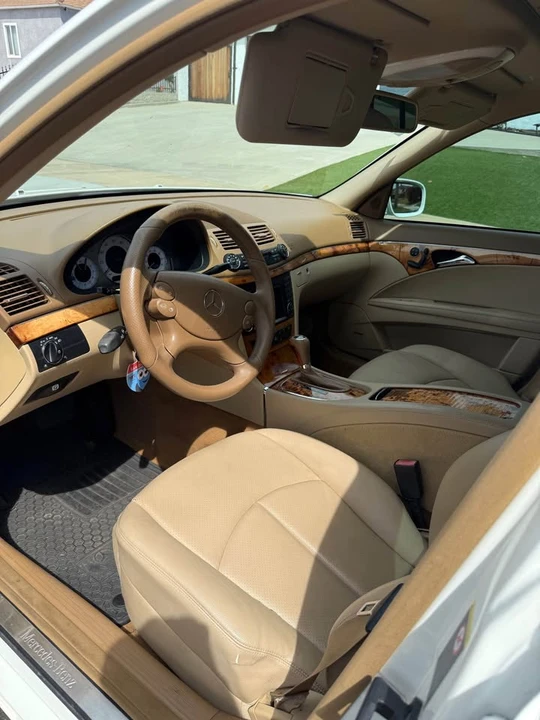 2009 Mercedes-Benz W211 E-Class - Image 8 of 10