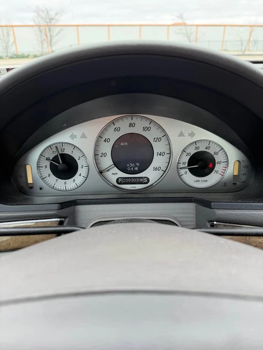 2009 Mercedes-Benz W211 E-Class - Image 9 of 16