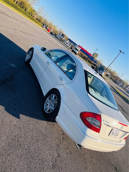 2009 Mercedes-Benz W211 E-Class - Image 10 of 12