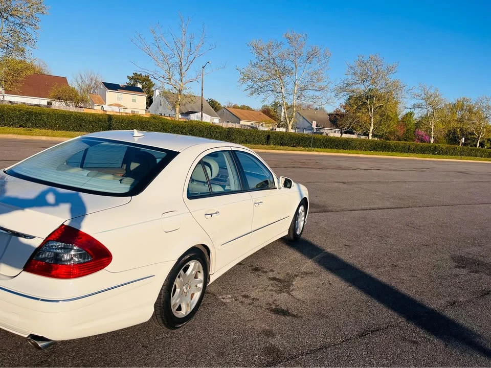 2009 Mercedes-Benz W211 E-Class - Image 9 of 12