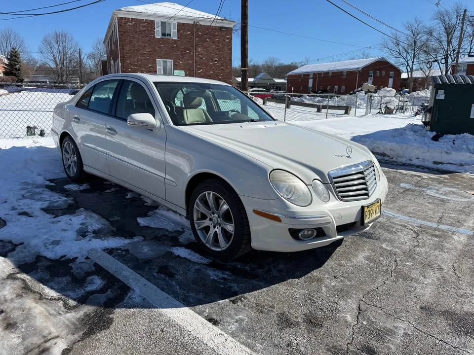 2009 Mercedes-Benz W211 E-Class - Image 2 of 3