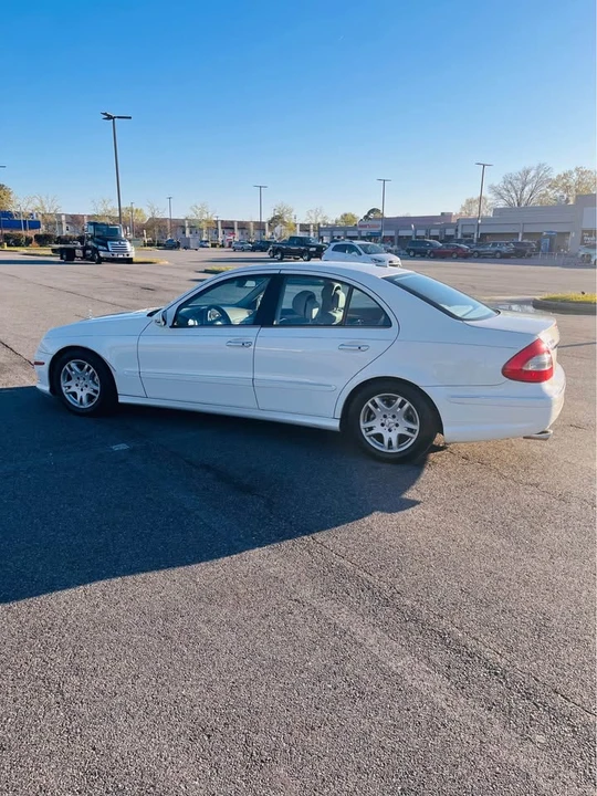2009 Mercedes-Benz W211 E-Class - Image 2 of 12