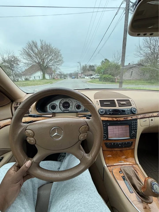 2009 Mercedes-Benz W211 E-Class - Image 8 of 11