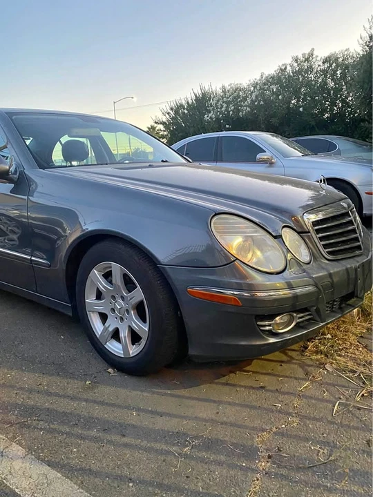 2009 Mercedes-Benz W211 E-Class - Image 2 of 11