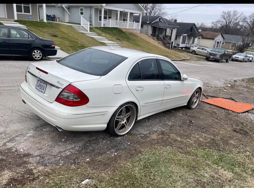 2009 Mercedes-Benz W211 E-Class - Image 2 of 5