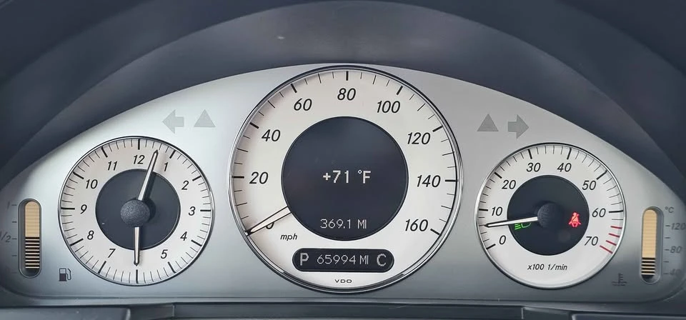 2009 Mercedes-Benz W211 E-Class - Image 10 of 20