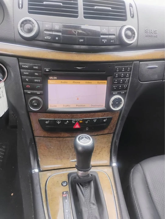 2009 Mercedes-Benz W211 E-Class - Image 10 of 12