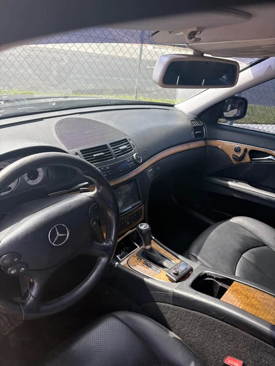 2009 Mercedes-Benz W211 E-Class - Image 9 of 9