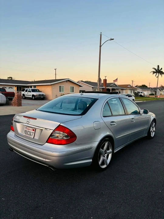 2009 Mercedes-Benz W211 E-Class - Image 2 of 11