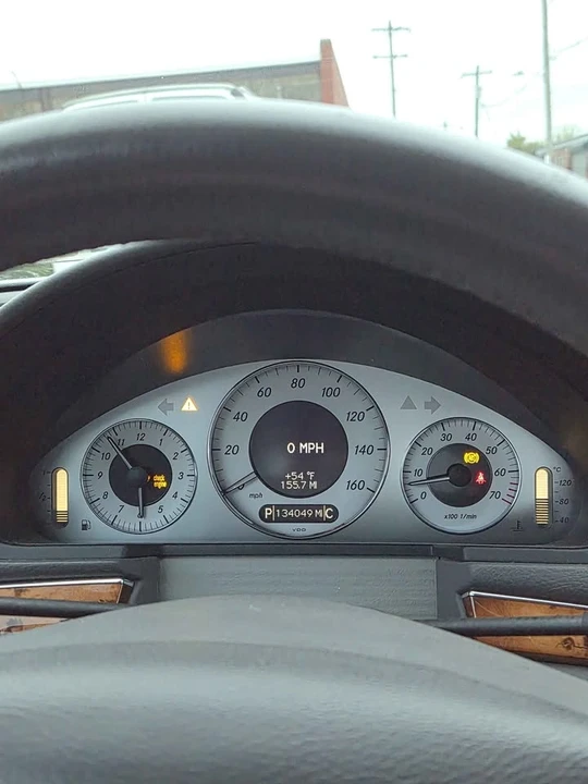 2009 Mercedes-Benz W211 E-Class - Image 11 of 14