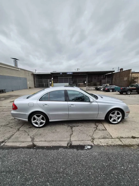 2009 Mercedes-Benz W211 E-Class - Image 6 of 14