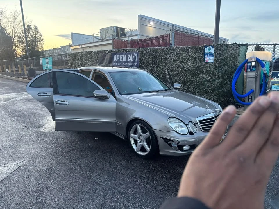 2009 Mercedes-Benz E-Class - Image 9 of 10