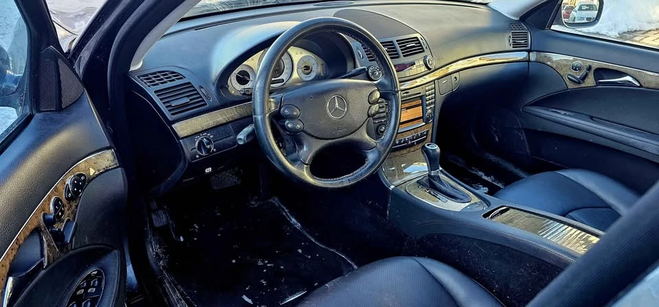 2009 Mercedes-Benz W211 E-Class - Image 6 of 6
