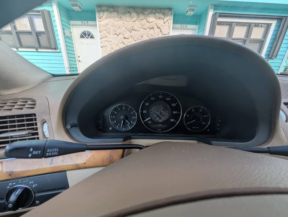 2009 Mercedes-Benz W211 E-Class - Image 17 of 21