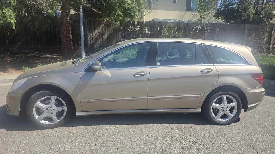 2009 Mercedes-Benz W251 R-Class - Image 2 of 10