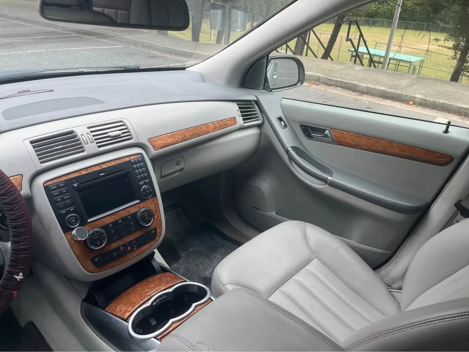 2009 Mercedes-Benz W251 R-Class - Image 14 of 20