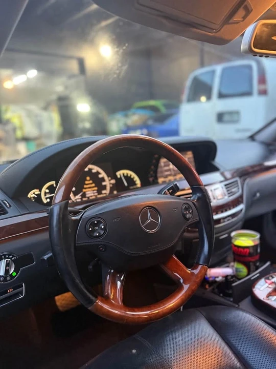 2009 Mercedes-Benz W221 S-Class - Image 7 of 8