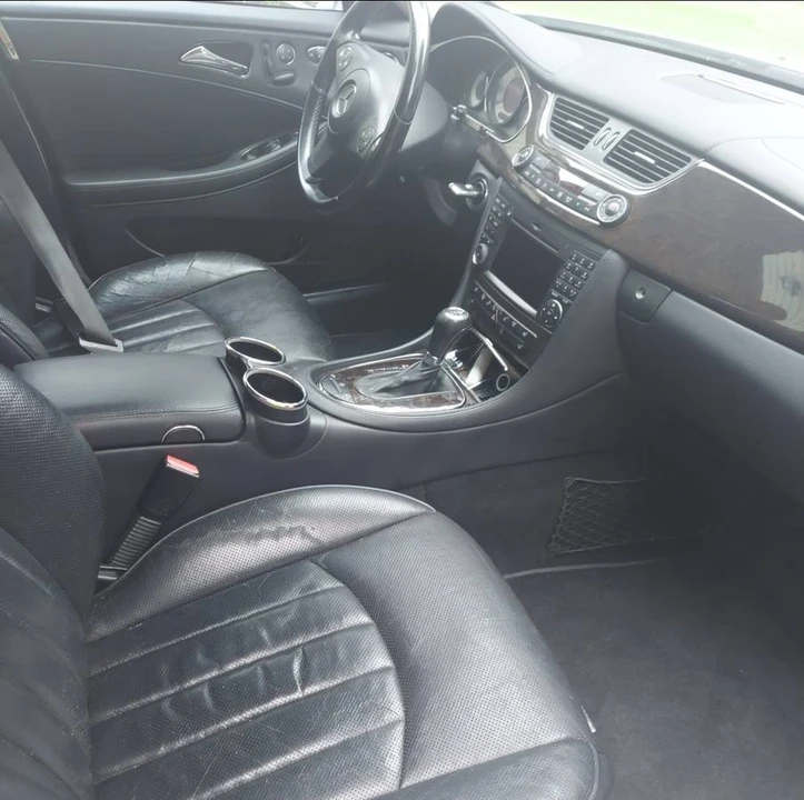 2009 Mercedes-Benz C219 CLS-Class - Image 8 of 8