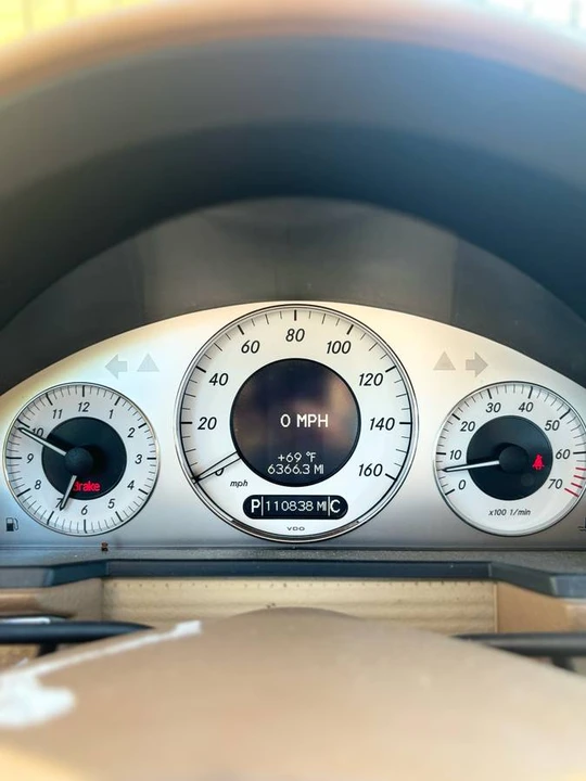 2009 Mercedes-Benz W212 E-Class - Image 9 of 10