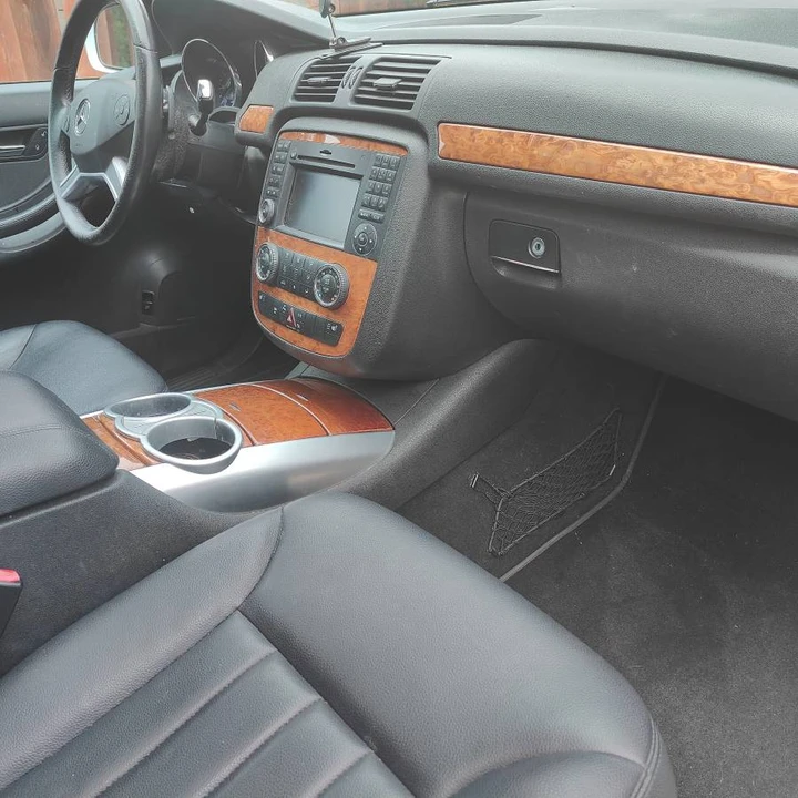 2009 Mercedes-Benz W251 R-Class - Image 2 of 20