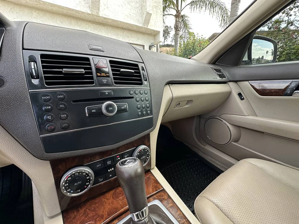 2009 Mercedes-Benz W204 C-Class - Image 20 of 23