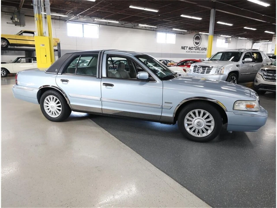 2009 Mercury Grand Marquis - Image 8 of 31