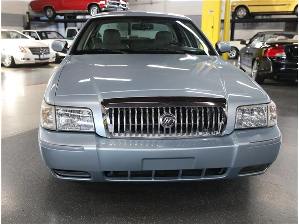 2009 Mercury Grand Marquis - Image 6 of 31