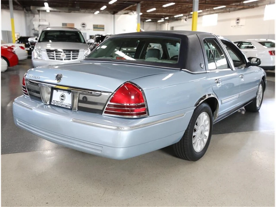 2009 Mercury Grand Marquis - Image 10 of 31