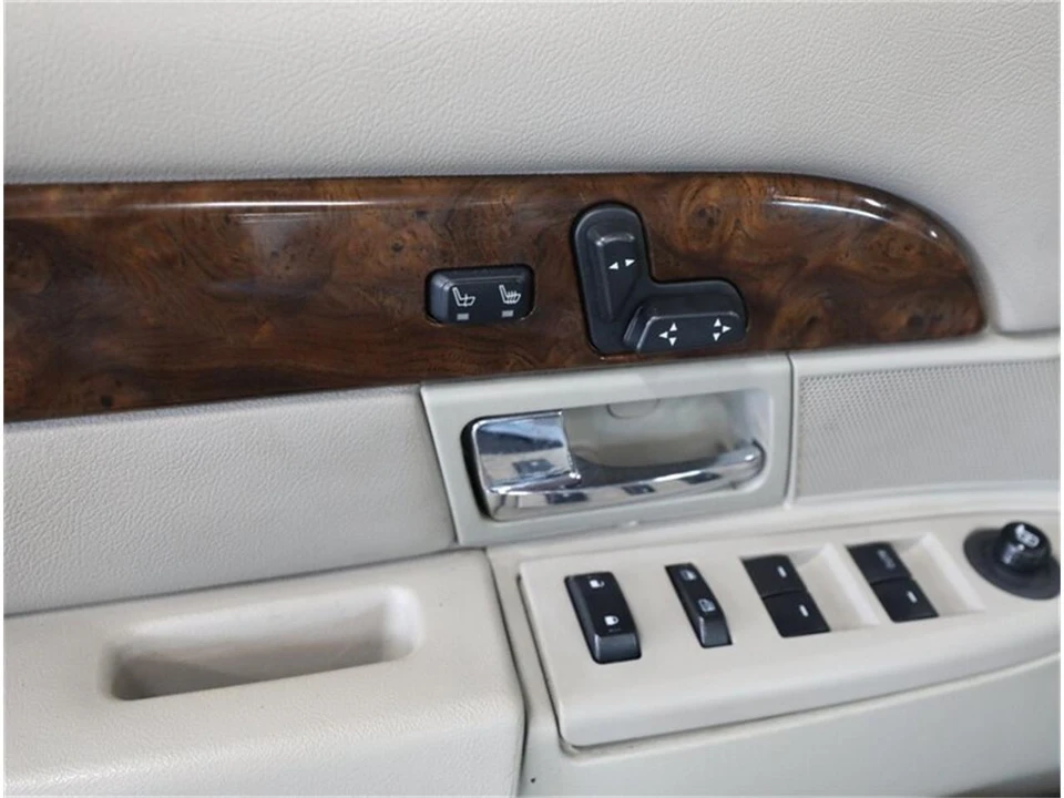 2009 Mercury Grand Marquis - Image 29 of 31