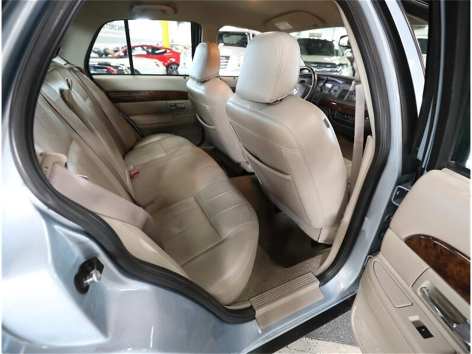 2009 Mercury Grand Marquis - Image 21 of 31