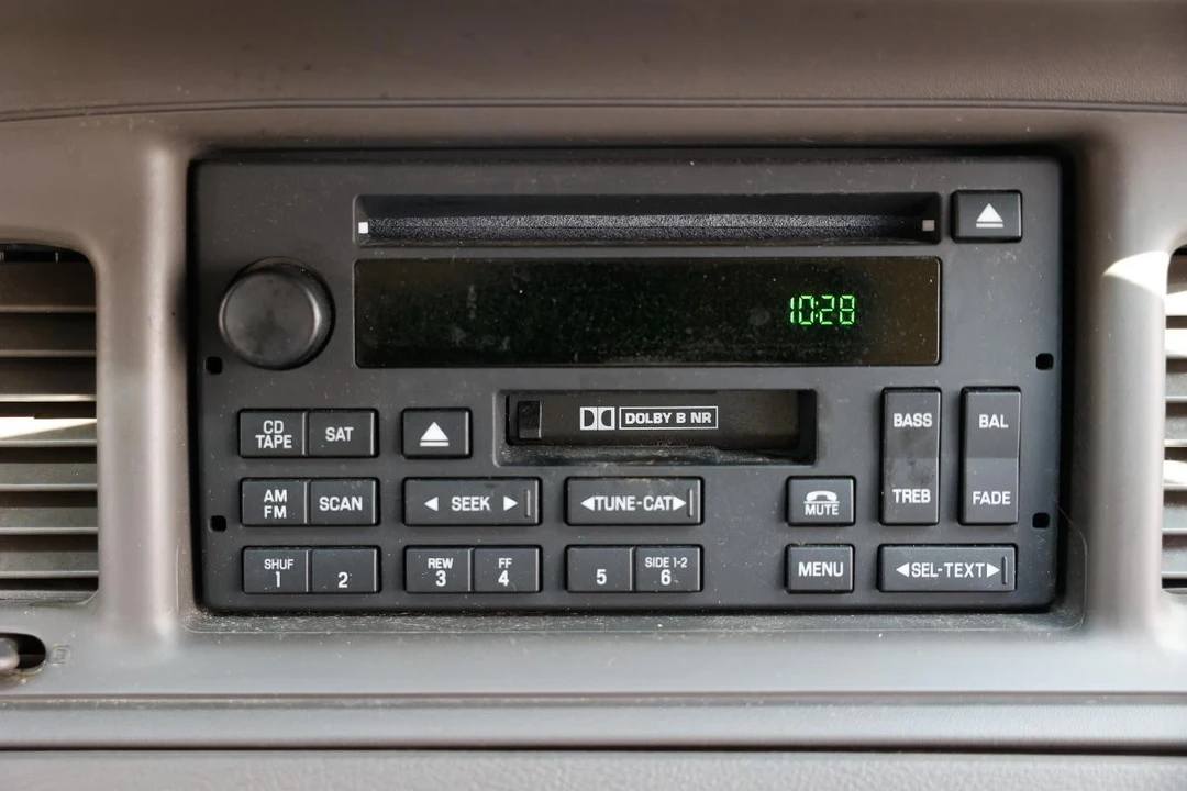 2009 Mercury Grand Marquis - Image 30 of 31