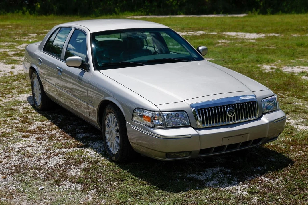 2009 Mercury Grand Marquis - Image 15 of 31
