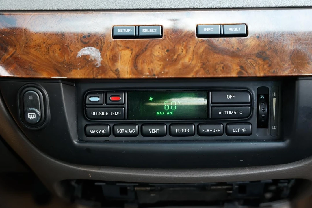 2009 Mercury Grand Marquis - Image 29 of 31