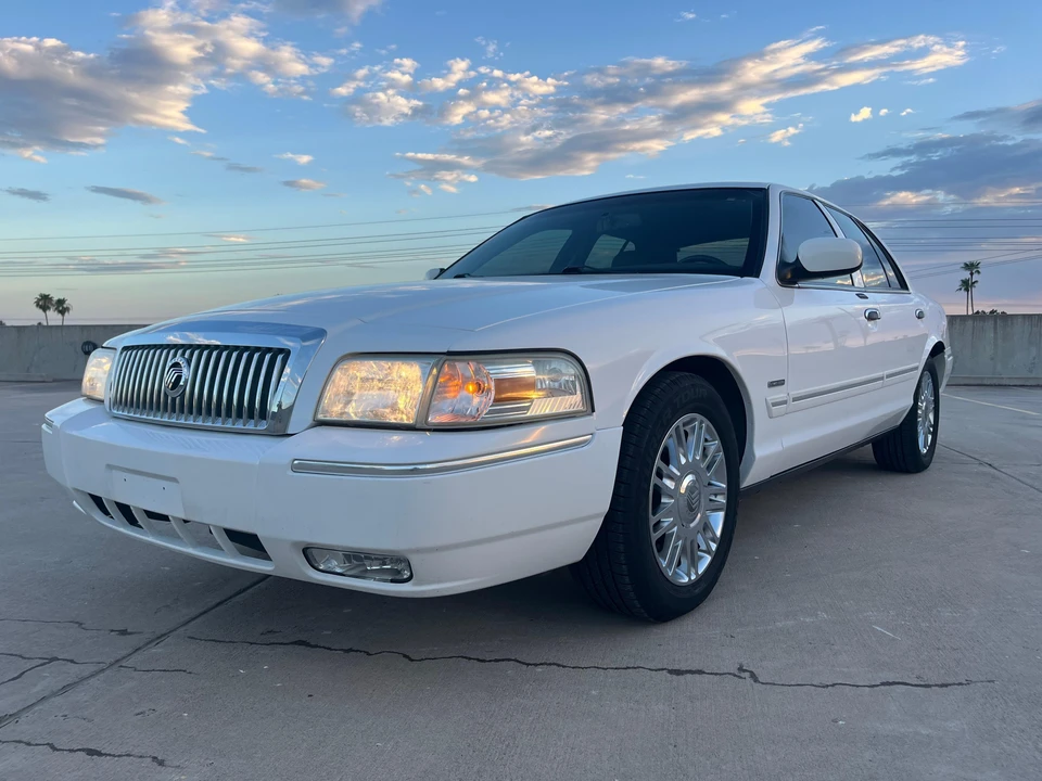2009 Mercury Grand Marquis - Image 12 of 31