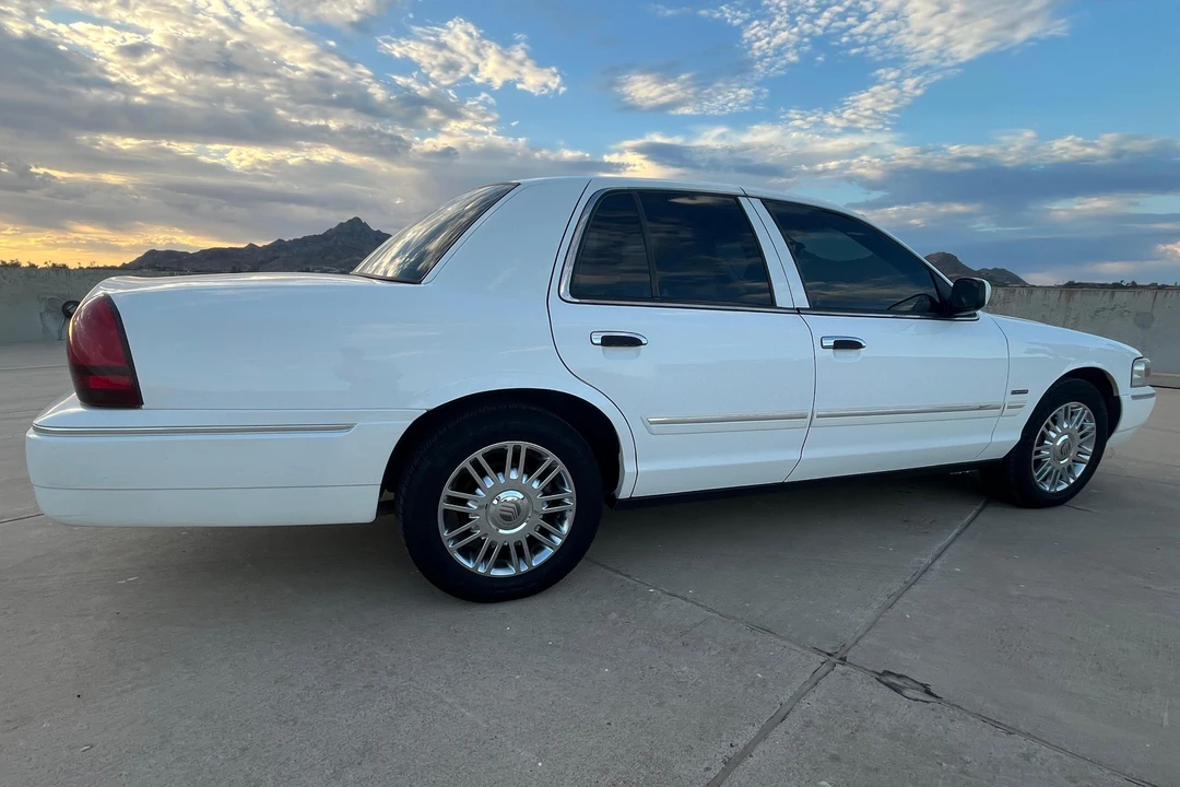 2009 Mercury Grand Marquis - Image 3 of 31