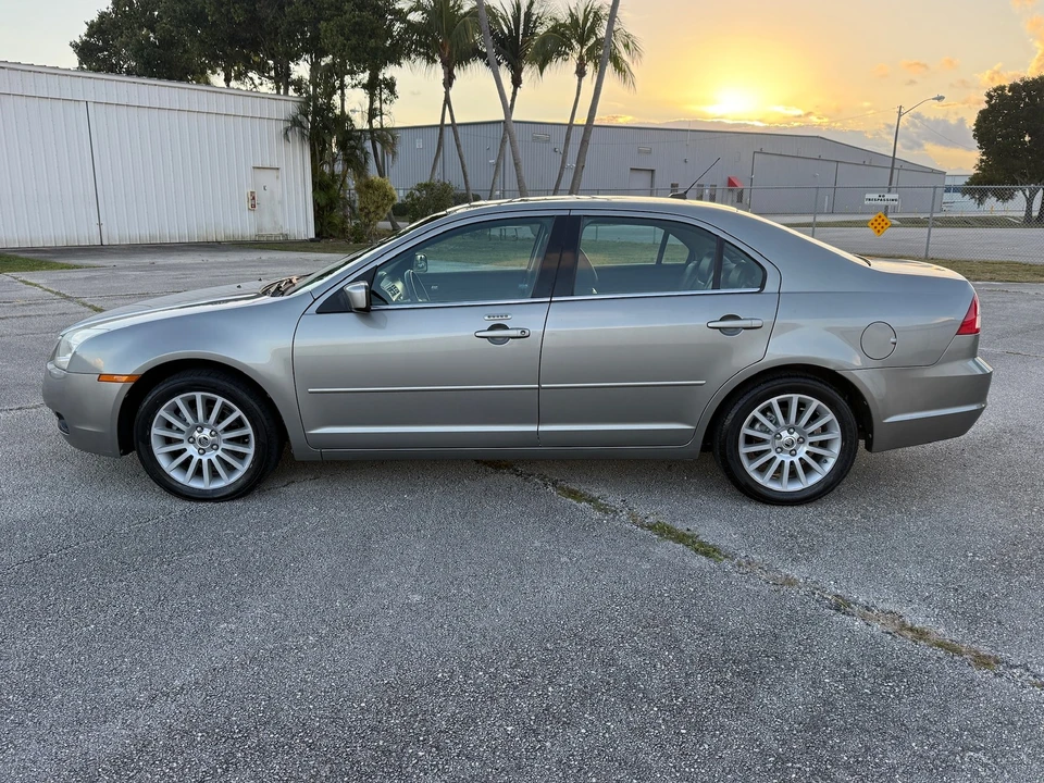 2009 Mercury - Image 10 of 21