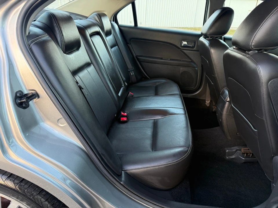 2009 Mercury - Image 16 of 21