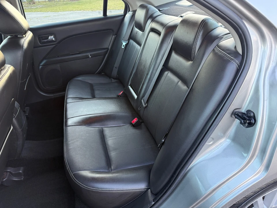 2009 Mercury - Image 17 of 21