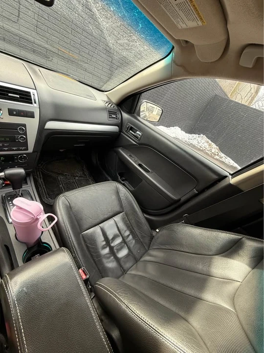 2009 Mercury - Image 3 of 5