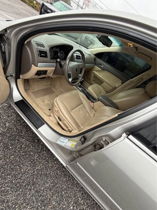 2009 Mercury - Image 7 of 10