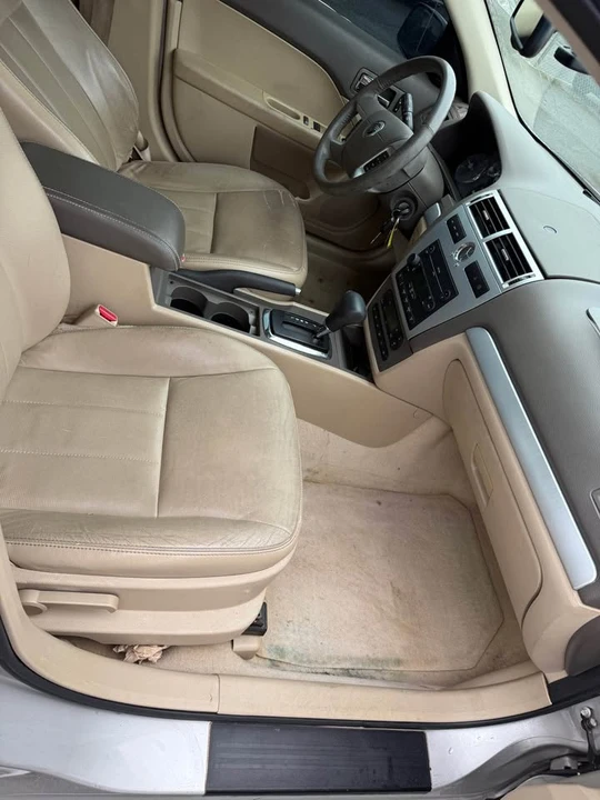 2009 Mercury - Image 8 of 10