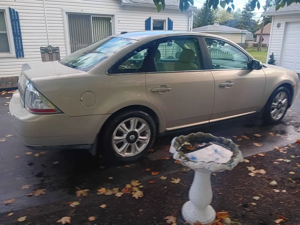 2009 Mercury Sable - Image 3 of 6
