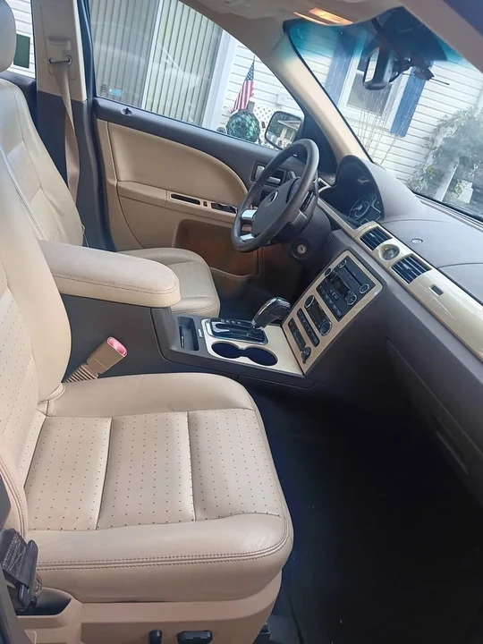 2009 Mercury Sable - Image 2 of 6