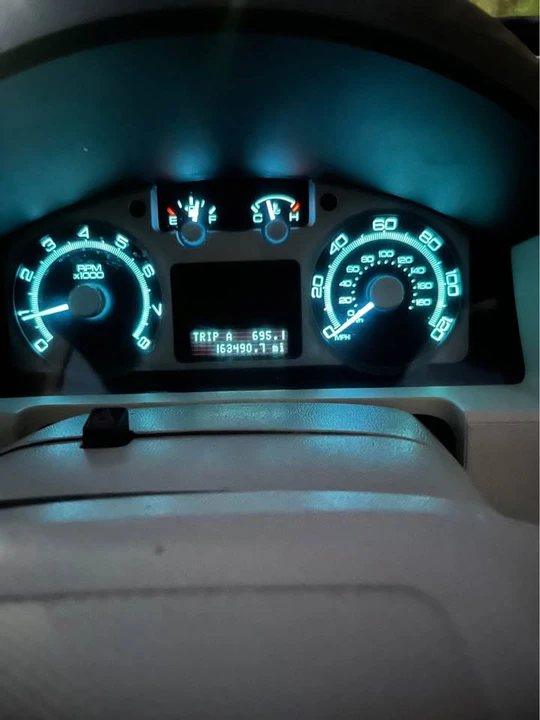 2009 Mercury Mariner - Image 3 of 12