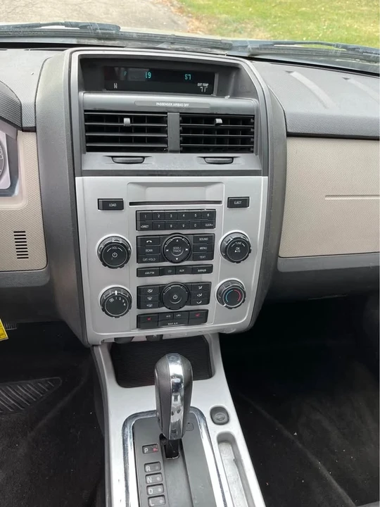 2009 Mercury Mariner - Image 13 of 14