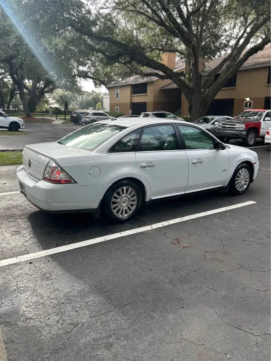 2009 Mercury Sable - Image 3 of 13