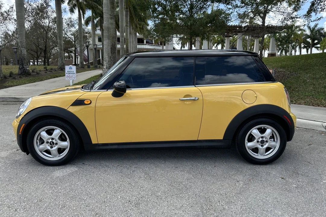 2009 Mini Mini 2nd Gen - Image 3 of 7
