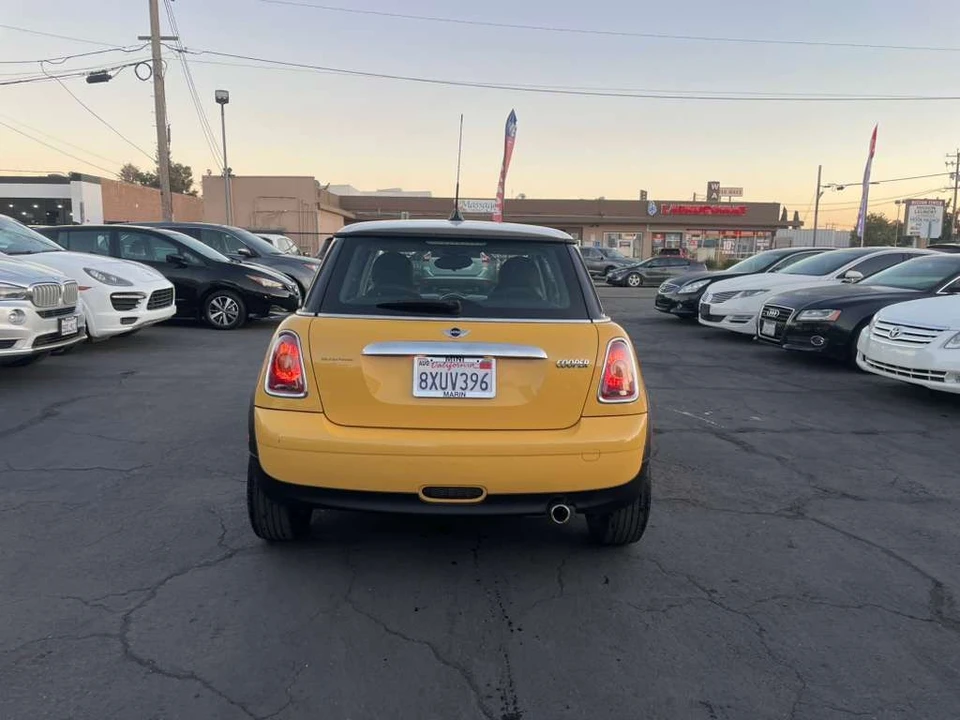 2009 Mini Mini 2nd Gen - Image 5 of 17