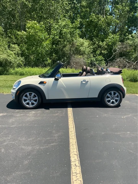 2009 Mini Mini 2nd Gen - Image 2 of 10